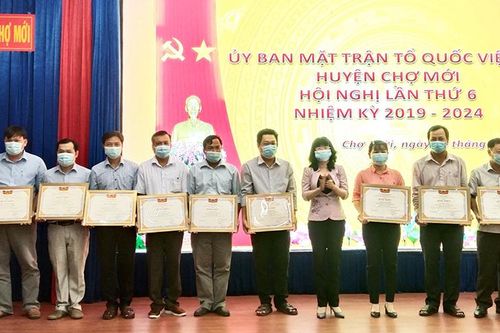 Năm 2020, Chợ Mới vận động quỹ 'Vì người nghèo' hơn 40,8 tỷ đồng