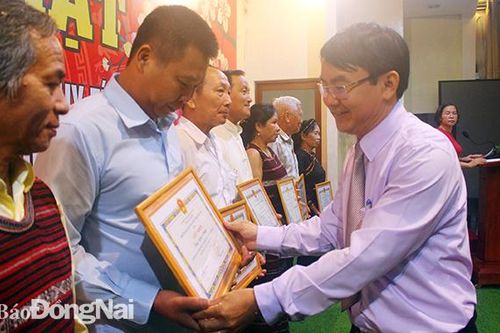 Phát huy vai trò của người uy tín trong đồng bào dân tộc thiểu số