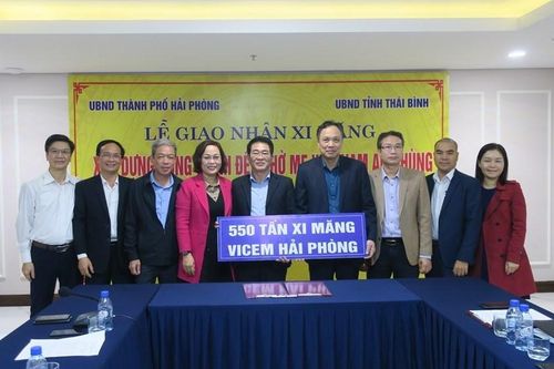 Hải Phòng: Trao tặng 550 tấn xi măng xây dựng đền thờ Mẹ Việt Nam Anh hùng tỉnh Thái Bình