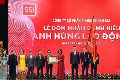 SSI luôn đồng hành, góp sức phát triển thị trường chứng khoán Việt Nam