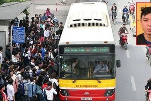 Tóm gọn 'đạo chích' chuyên hành nghề tại điểm chờ xe bus