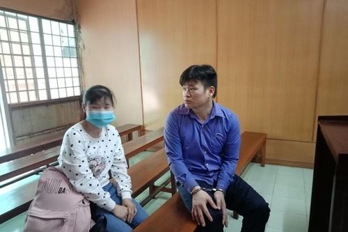 Đâm con chủ quán karaoke để giải cứu bạn, nam thanh niên lãnh án