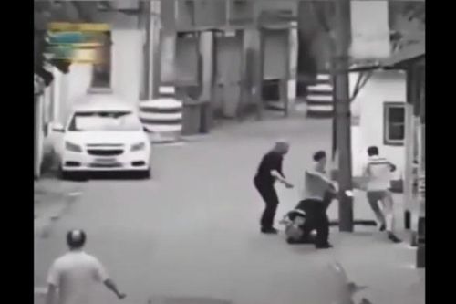 Clip: No đòn vì đi ăn trộm lại gặp vận đen