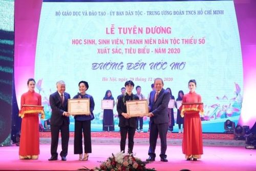 Lễ tuyên dương học sinh, sinh viên, thanh niên DTTS xuất sắc, tiêu biểu năm 2020: Tạo động lực, khát vọng vươn lên cho thế hệ trẻ dân tộc thiểu số