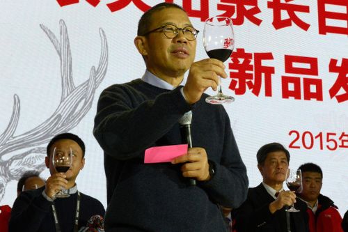 Tỷ phú 'Sói cô độc' Trung Quốc trở thành người giàu nhất châu Á