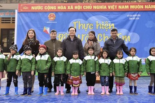 'Điều ước cho em' ý nghĩa đặc biệt với học sinh dân tộc thiểu số