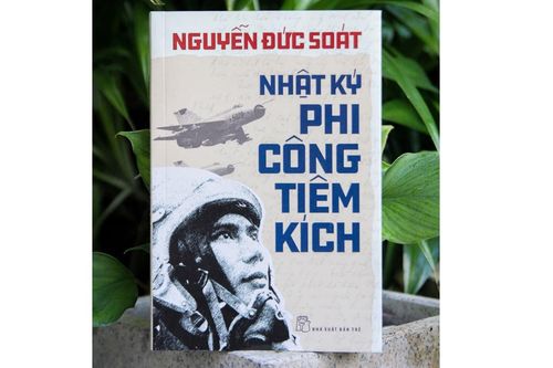 Sách mới 'Nhật ký phi công tiêm kích'