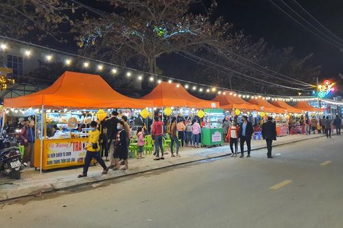 Phố đêm Túy Loan đi vào hoạt động
