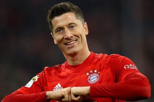 Top 10 cầu thủ toàn năng nhất năm 2020: Ibrahimovic 'chung mâm' với Messi và Ronaldo