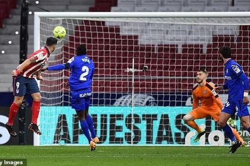 Atletico Madrid vững ngôi đầu, Suarez cân bằng kỷ lục của Falcao