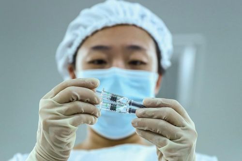 Trung Quốc phê duyệt vắc xin COVID-19 nội địa đầu tiên