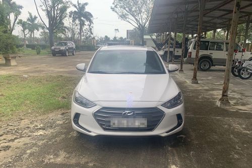 Tài xế không chấp hành đo nồng độ cồn, để ôtô lại rồi bỏ đi
