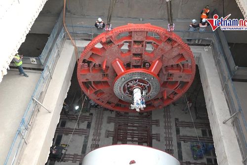 Hạ thổ 'lưỡi dao' hơn 60 tấn đào hầm đường sắt Nhổn – Ga HN