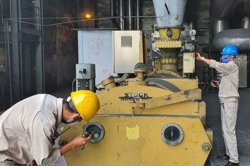 Công ty Nhiệt điện Uông Bí giải quyết chế độ dôi dư - nâng cao năng suất lao động