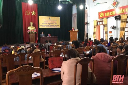 Đẩy mạnh các phong trào thi đua yêu nước trong công nhân, viên chức, lao động
