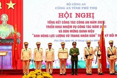 Công an Phú Thọ đón nhận danh hiệu Anh hùng lực lượng vũ trang nhân dân