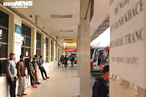 Bến xe khách ở Hà Nội đìu hiu ngày cuối năm