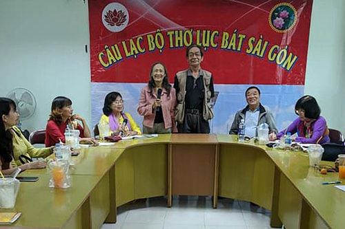 Sôi động các ''chiếu thơ'' lục bát