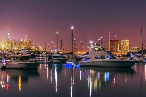 Không khí năm mới 2021 bắt đầu lan tỏa khắp thế giới: New Zealand pháo hoa rực rỡ, cảng Sydney ảm đạm hơn nhiều so với mọi năm vì ảnh hưởng dịch bệnh