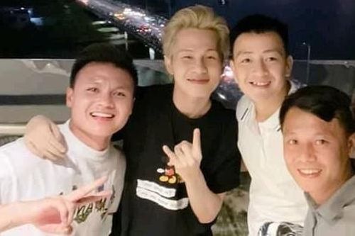 Jack đón năm mới bên Quang Hải