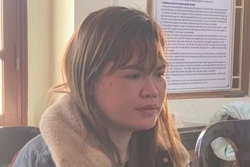 Chủ quán karaoke chứa mại dâm