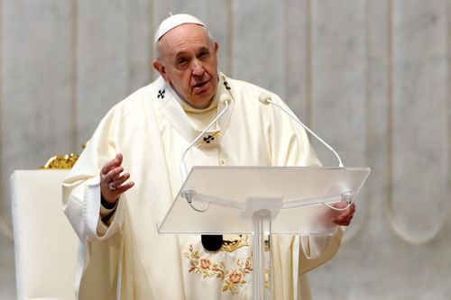 Giáo hoàng Francis tái xuất sau khi bỏ lỡ thánh lễ đầu năm
