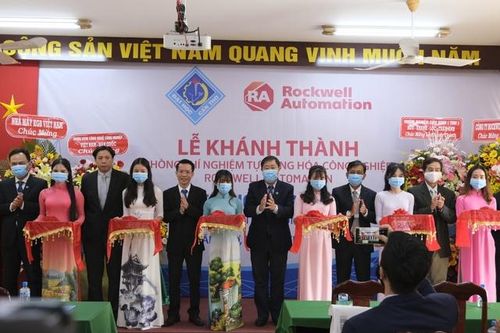 ĐH Cần Thơ: Phòng thí nghiệm hiện đại bậc nhất Việt Nam đi vào hoạt động