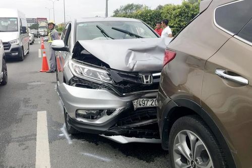 Tai nạn liên hoàn trên cao tốc TP.HCM-Long Thành-Dầu Giây