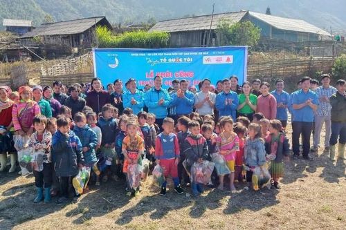 9 công trình thanh niên đến với hàng nghìn học sinh dân tộc thiểu số