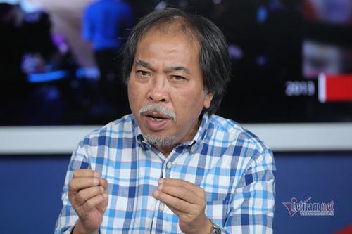 Nhà thơ Nguyễn Quang Thiều: 'Tôi là người đi ngang qua cánh đồng hội họa'