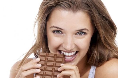 Điều gì xảy ra với cơ thể khi ăn socola vào bữa sáng?