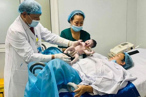 Đón những em bé chào đời trong năm mới 2021