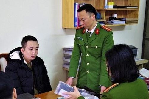 Tạm giữ người đàn ông cho vay lãi 144% mỗi năm