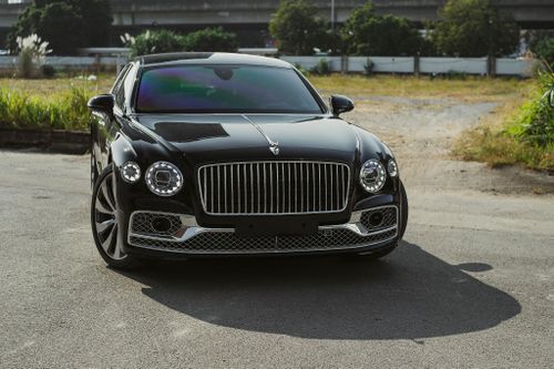 Chi tiết Bentley Flying Spur First Edition W12 2020 thứ 2 tại Việt Nam