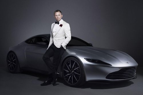 Bộ sưu tập xe hơi quý hiếm của diễn viên thủ vai James Bond