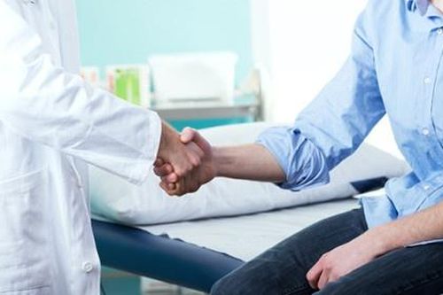 Người đàn ông triệt sản để giúp vợ tránh thai