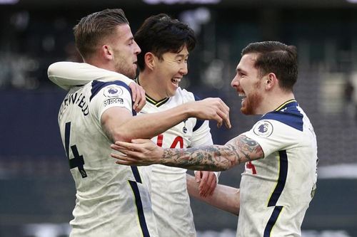 Bộ đôi tiền đạo lên tiếng, Tottenham thắng Leeds 3-0