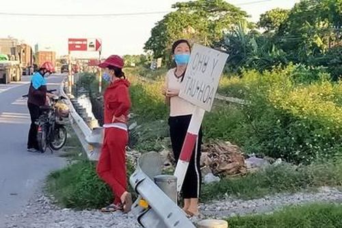 Nguy hiểm từ những lối đi tự mở qua đường sắt