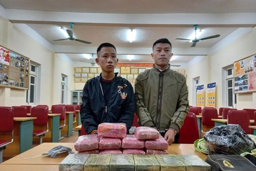 Phá chuyên án 'khủng', bắt 3 đối tượng, thu giữ 12 bánh heroin, 1kg ma túy đá cùng 54.000 viên ma túy