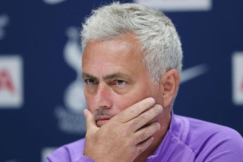HLV Mourinho chê Ngoại hạng Anh 'không chuyên nghiệp'