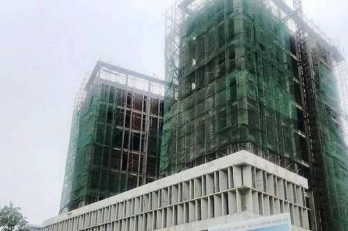 Rơi thang công trình, 11 người thương vong ở Nghệ An
