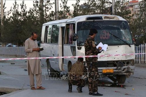 Afghanistan: Một xe buýt chở khách bị các phiến quân có vũ trang bắt cóc