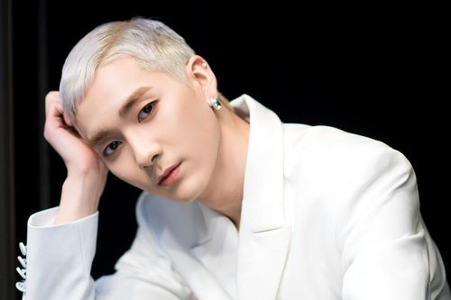 Aron (Nu'est) ngưng hoạt động vì rối loạn lo âu
