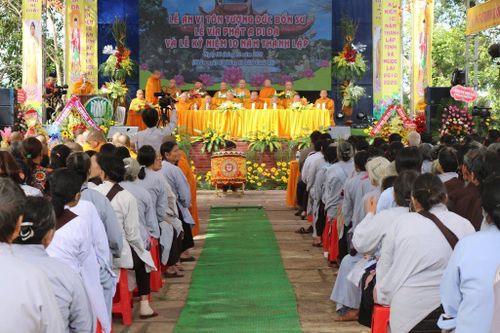 Gia Lai: An vị Phật và lạc thành tịnh xá Ngọc Lai