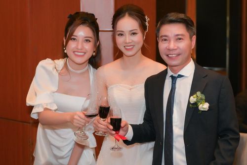 Sao Việt hội ngộ trong đám cưới NSND Công Lý