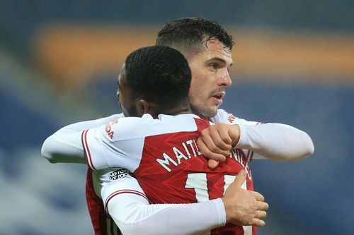Arsenal tăng 2 bậc sau trận thắng đậm