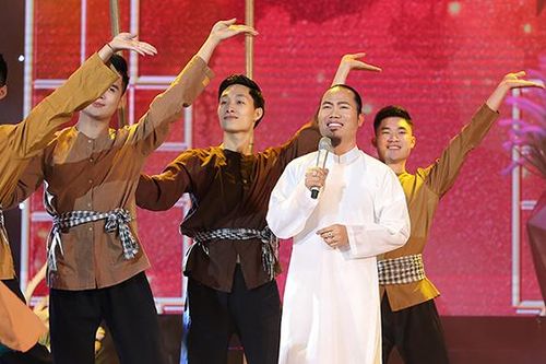 Tết vạn lộc 2021: Nỗi khắc khoải của những người con xa quê