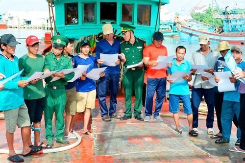 Nhiều giải pháp gỡ 'thẻ vàng', phát triển nghề cá bền vững
