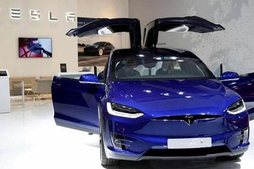 Tesla bán được gần 500.000 xe điện trong năm 2020