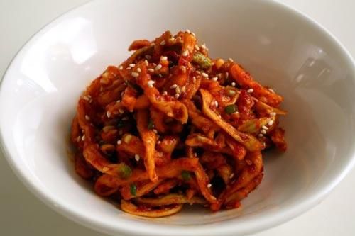 Bí quyết làm kim chi củ cải khô đúng vị Hàn Quốc